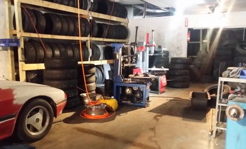 Cleveland Tires And Wheels