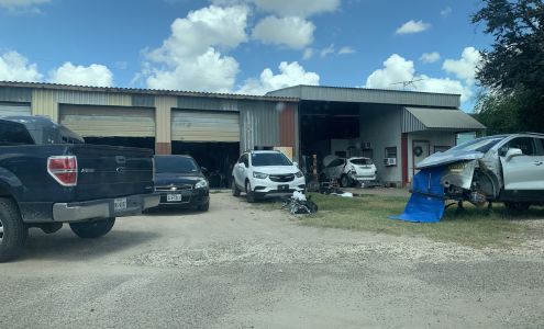 M razo auto body shop