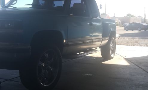 El Monreal Tire Shop & Carwash