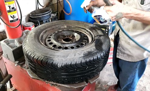 Bucks Automotive And Tire Jackson