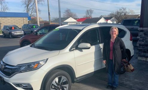 Lakeshore Auto Sales LLC