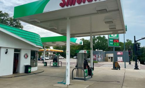 Sinclair Gas Station Vermillion