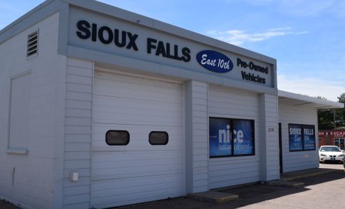 East 10th Street Pre-Owned Vehicles