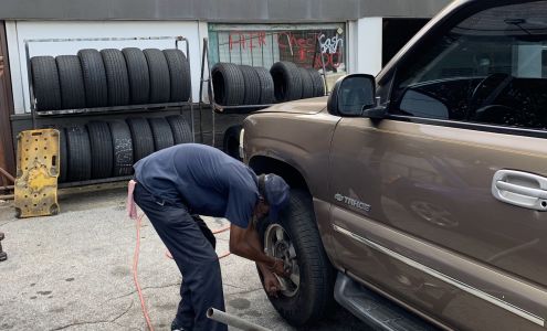 Greg's Tire Shop