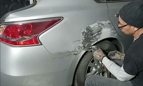 Courts AUTOMOTIVE and Auto Body