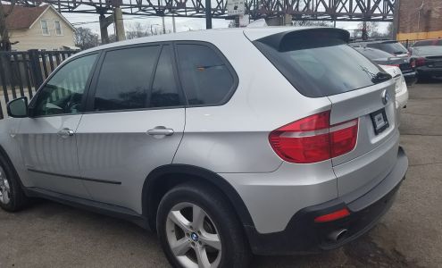 Luchas Auto Sales & Repair