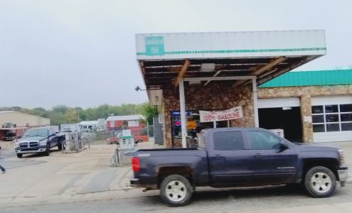 Paul Mullins Services Station