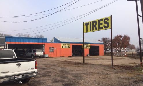A Unique Semi Tires & Roadside Commercial Truck Services