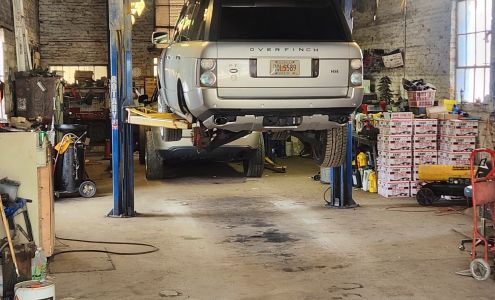 Chris's Garage Rowland