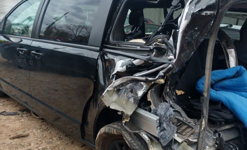 Tracy's Auto Body Repair