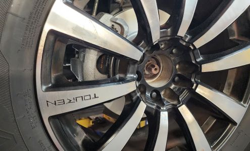 Lagunas Auto Repair llc