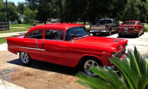 Pontchartrain Customs & Collision