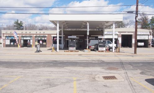 Hellen Garage Inc Uxbridge