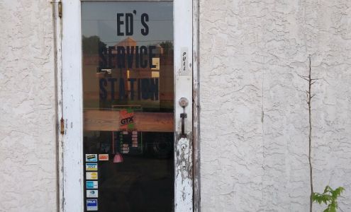 Ed Carreras Services Station