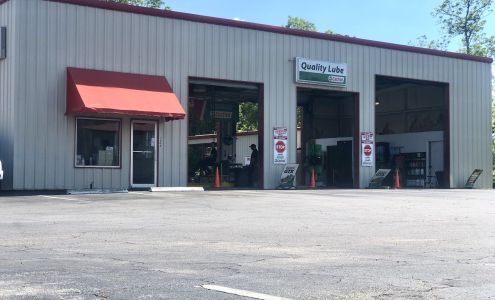 Castrol Quality Lube & Car Wash