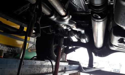 Qik-Oil Change Drive-Thru Oil