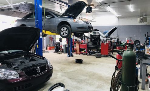 Ritchie Heavy Truck & Auto Repair, LLC Harrisville