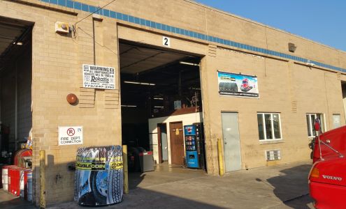 Louie Tire BRIDGEVIEW