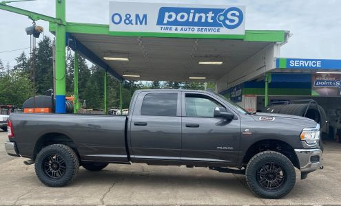 O & M Alignment Shop