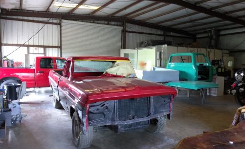 E R Paint Shop & Mechanics