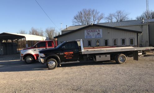 Daniels Towing