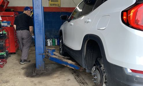 Cooters Garage Old Birch River