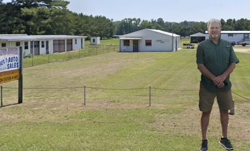 Gardner's Auto Sales & Inspection Station Dudley