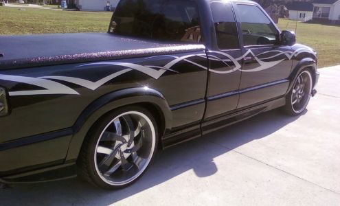 Hardee’s Body Shop