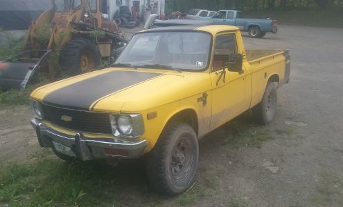Monk's Garage Middlebury Center