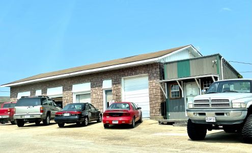 Dave's Corner Mart Bismarck