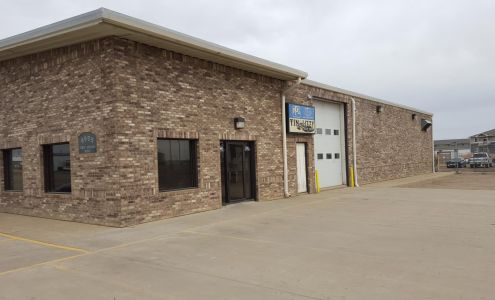 Christopherson's Tin-Lizzy Auto Body, Inc