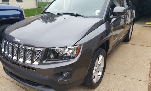 The Vivian Lee Motor Company