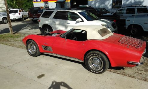 Dale's Garage the Doc