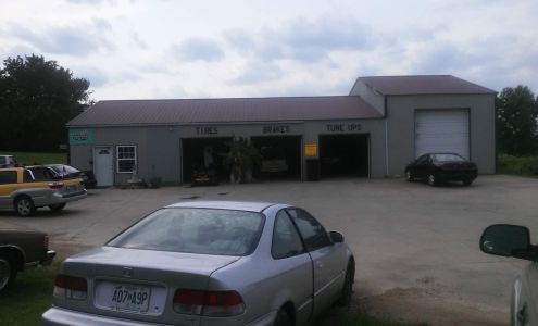 Moore's Garage Russellville