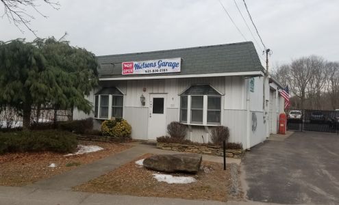 Nielsons Garage Center Moriches