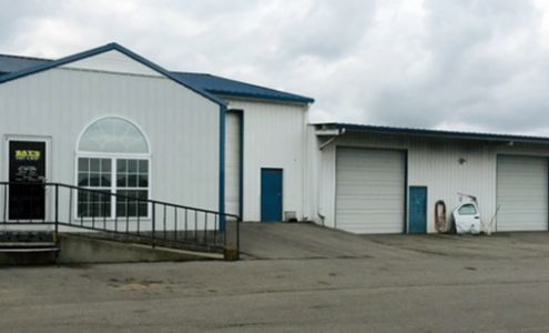 Ray's Paint & Body - Wrecker Services