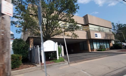 Gasoline & Auto Services Dealers Inwood