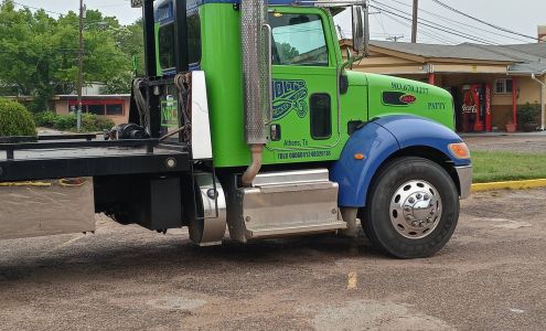 Holt's Wrecker Service