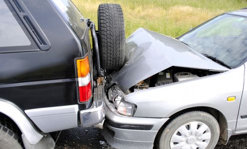 D & B Body Shop Ellis