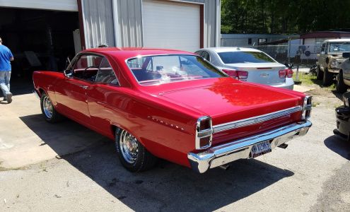 Freddie Mills Body Shop