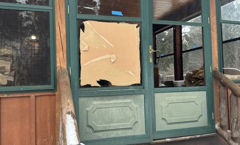 St. George Glass & Window