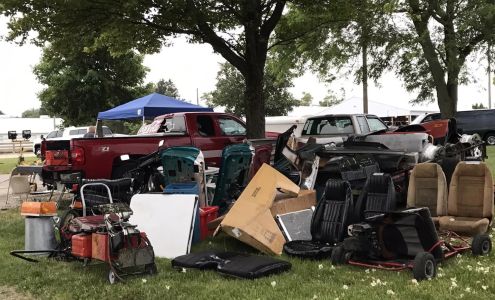 TRI CHEVY ASSOCIATION PEOTONE SWAP MEET Peotone