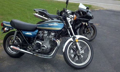 Kos Cycle Shop Argillite