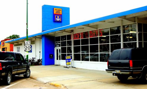 1st Class Auto, L.L.C Ainsworth