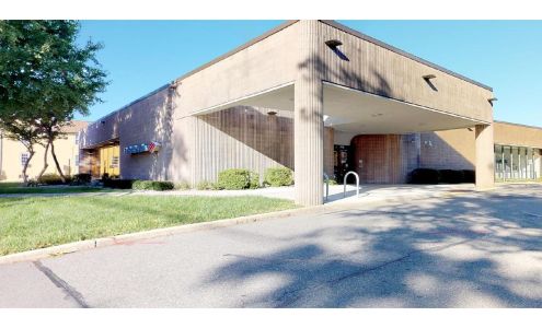 Bank of America (with Drive-thru ATM)