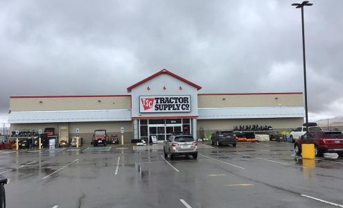 Tractor Supply Lewistown