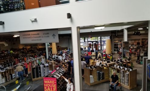 DSW Designer Shoe Warehouse