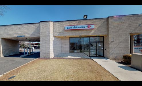 Bank of America (with Drive-thru services)