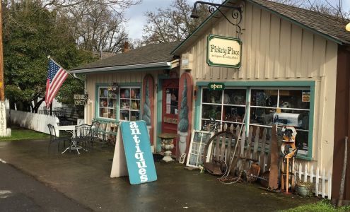 Pickety Place antiques & collectibles LLC