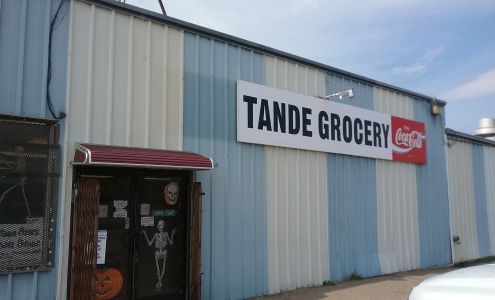 Tande's Grocery Poplar